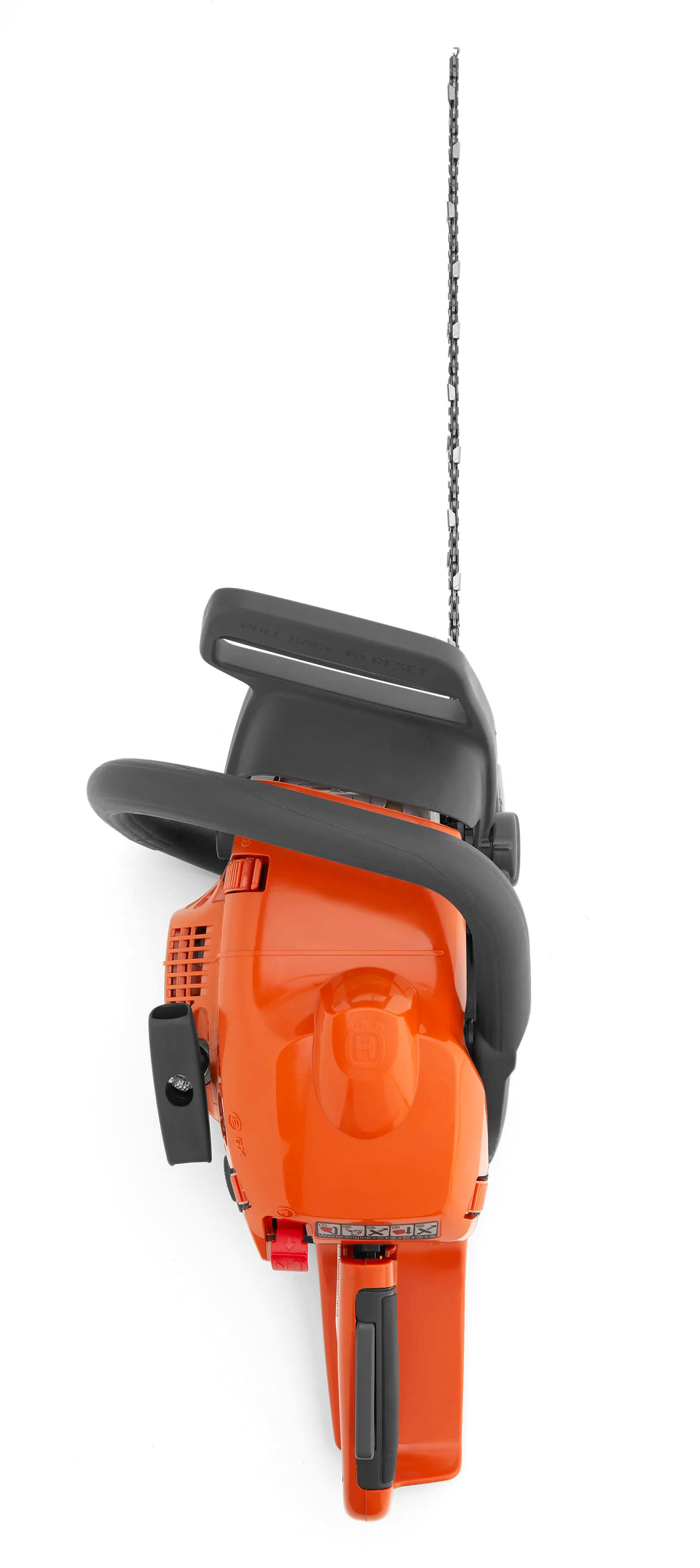 Eine Draufsicht auf eine Husqvarna 435 Mark II Kettensäge auf weißem Hintergrund. Das lange Kettensägeschwert ragt nach oben aus dem Bild heraus, und das orangefarbene Gehäuse mit den Griffen ist gut sichtbar.